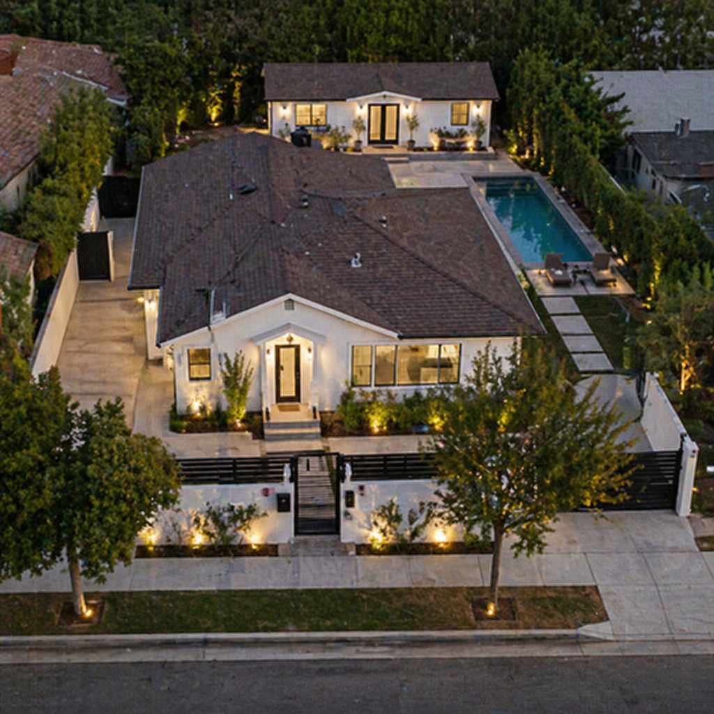 5030 Newcastle Avenue