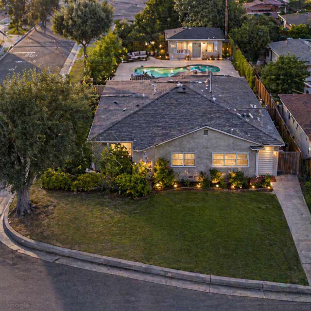 5758 Columbus Avenue