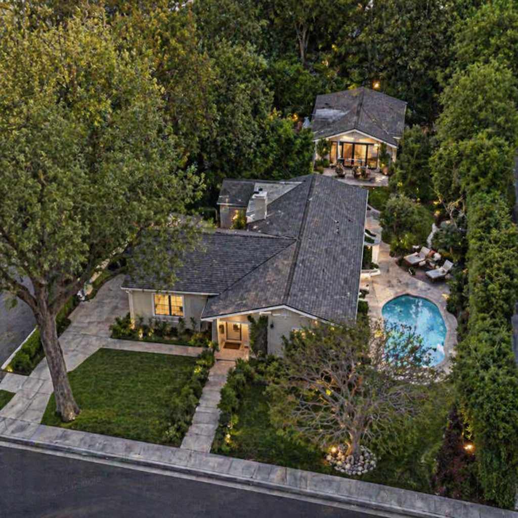 5440 Katherine Avenue