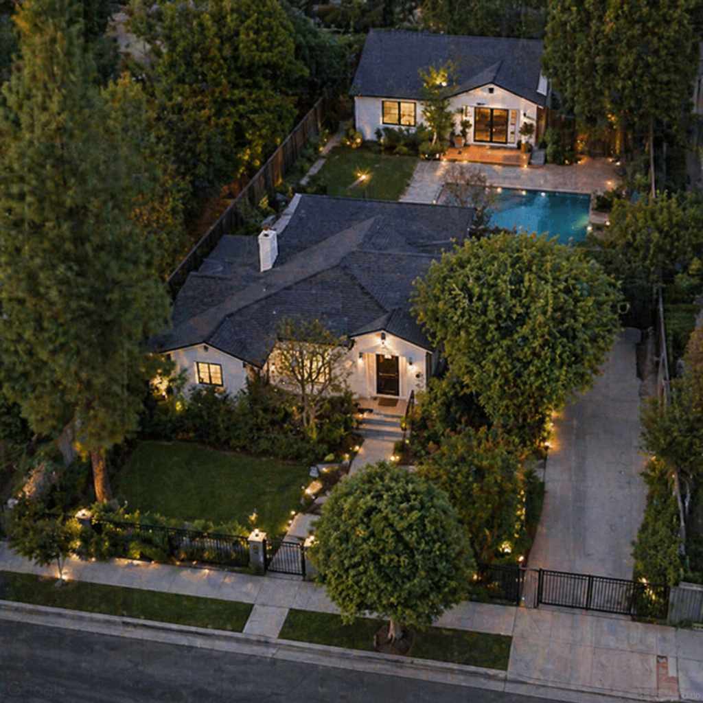 5724 Stansbury Avenue