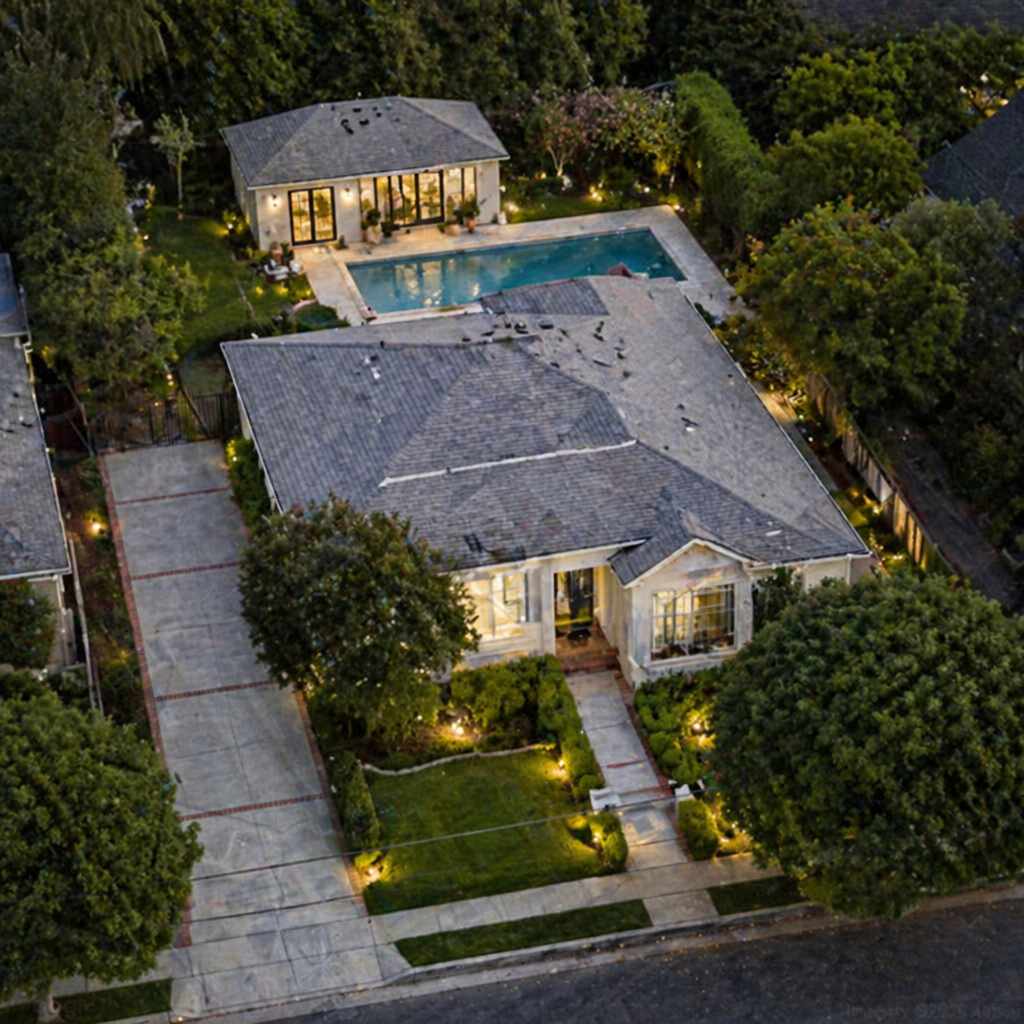 16731 Morrison Street