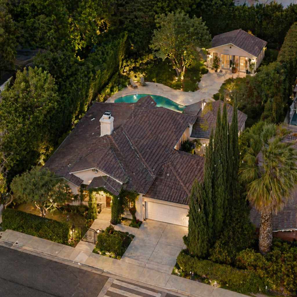 16647 La Maida Street