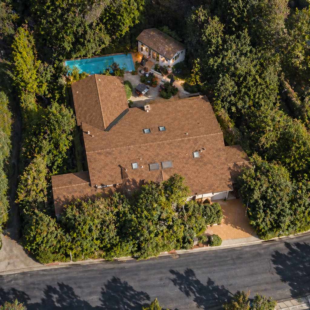 15739 High Knoll Road