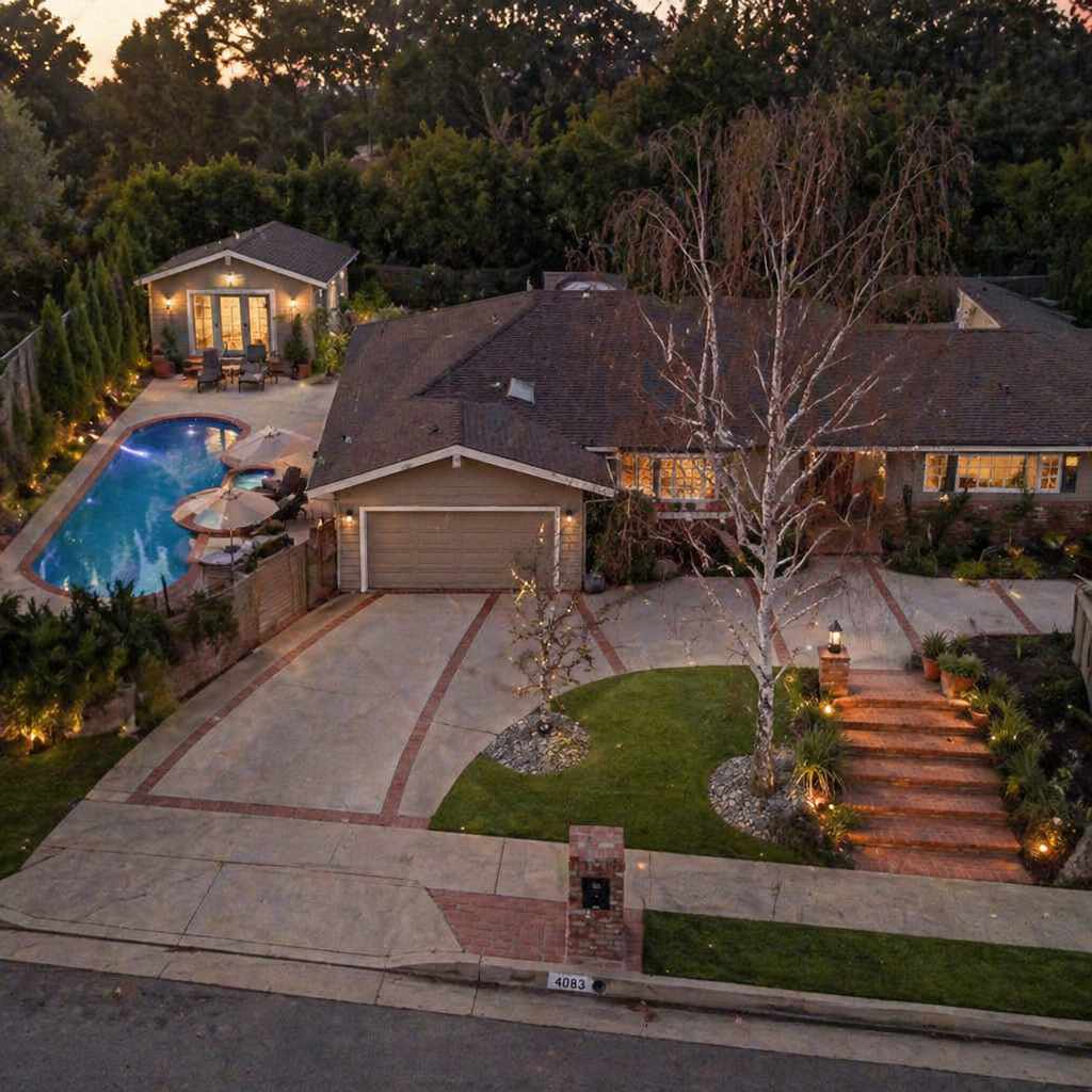 4083 Hayvenhurst Drive