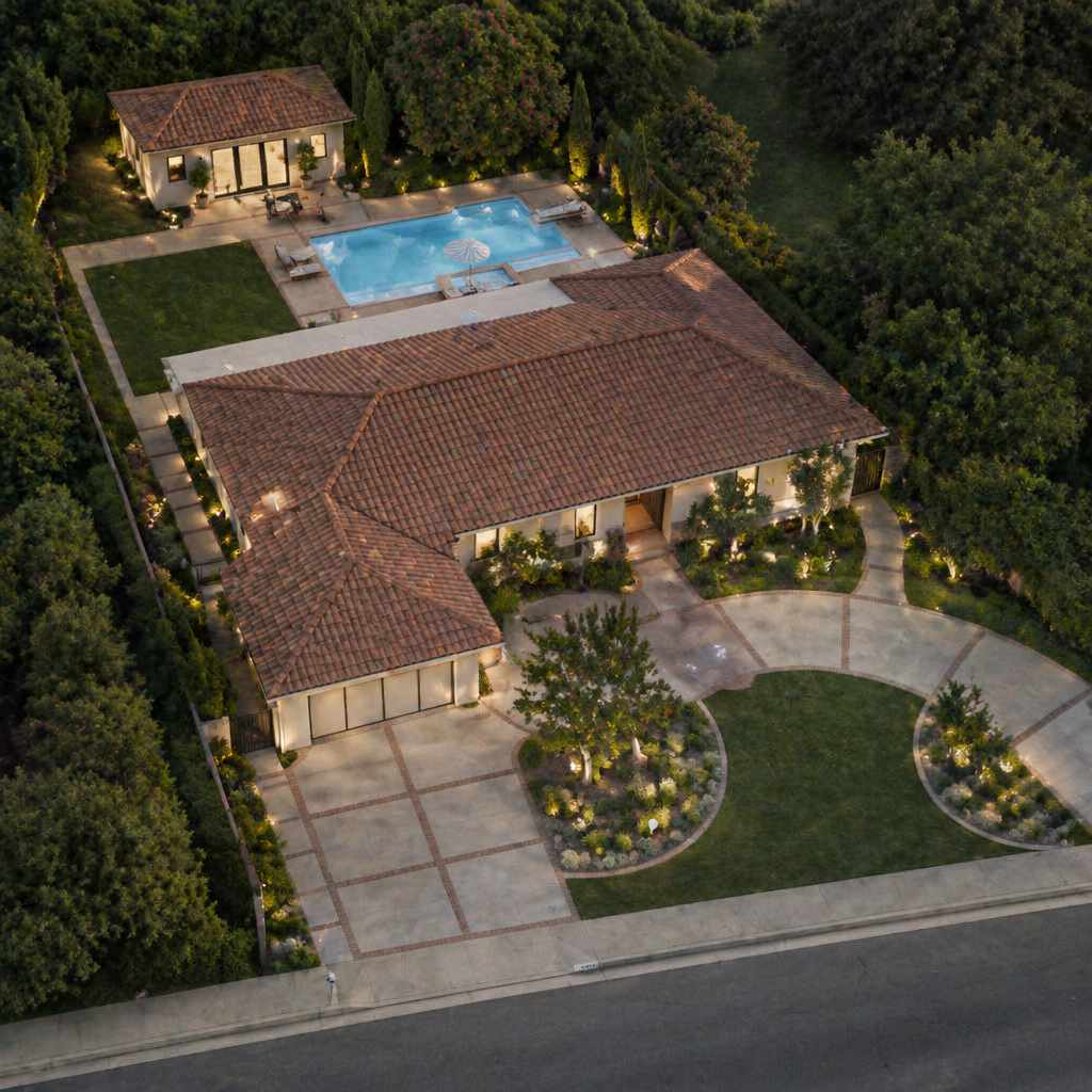 16949 Oak View Drive