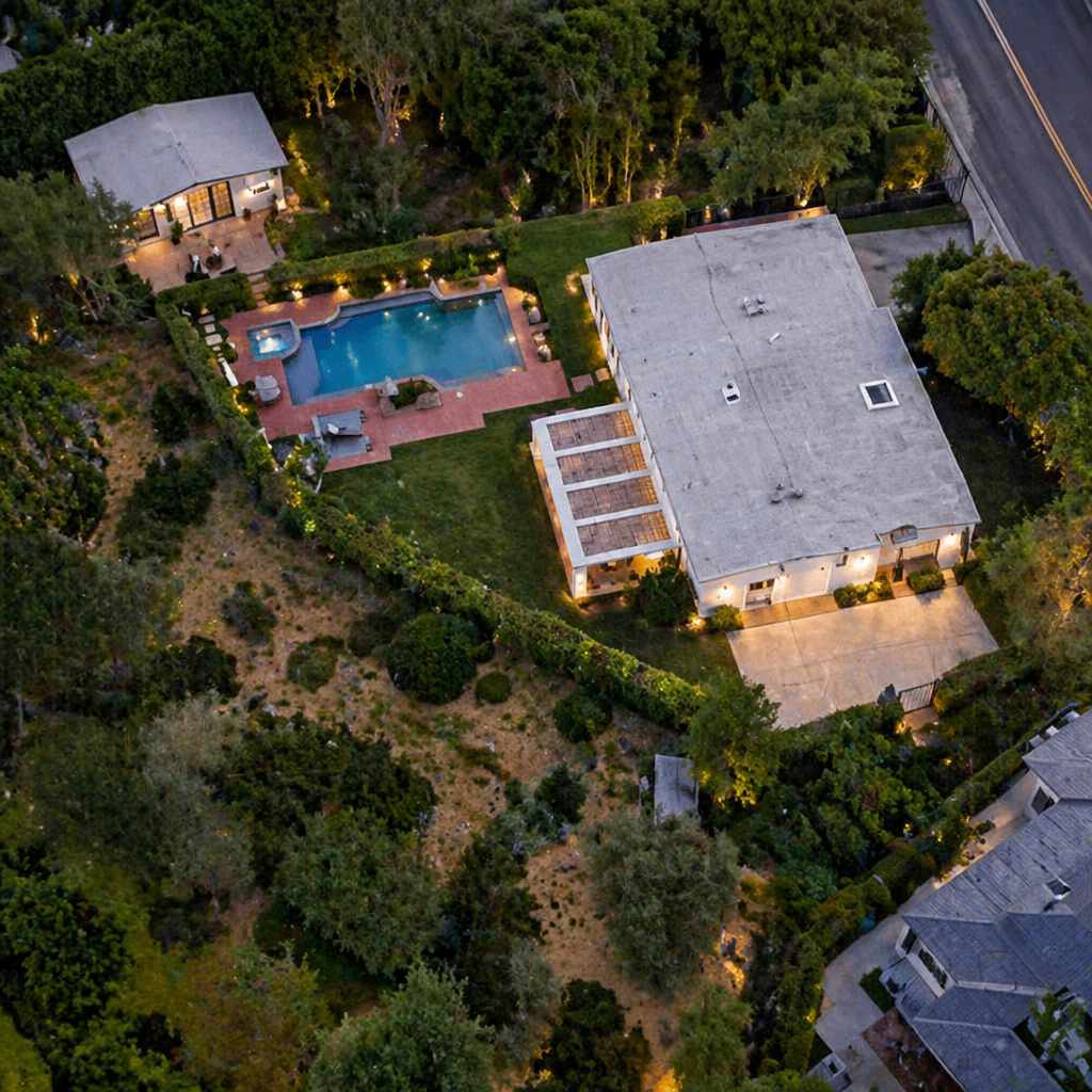 17017 Encino Hills Drive